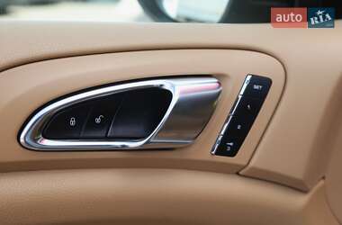 Внедорожник / Кроссовер Porsche Cayenne 2013 в 