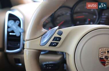 Внедорожник / Кроссовер Porsche Cayenne 2013 в 