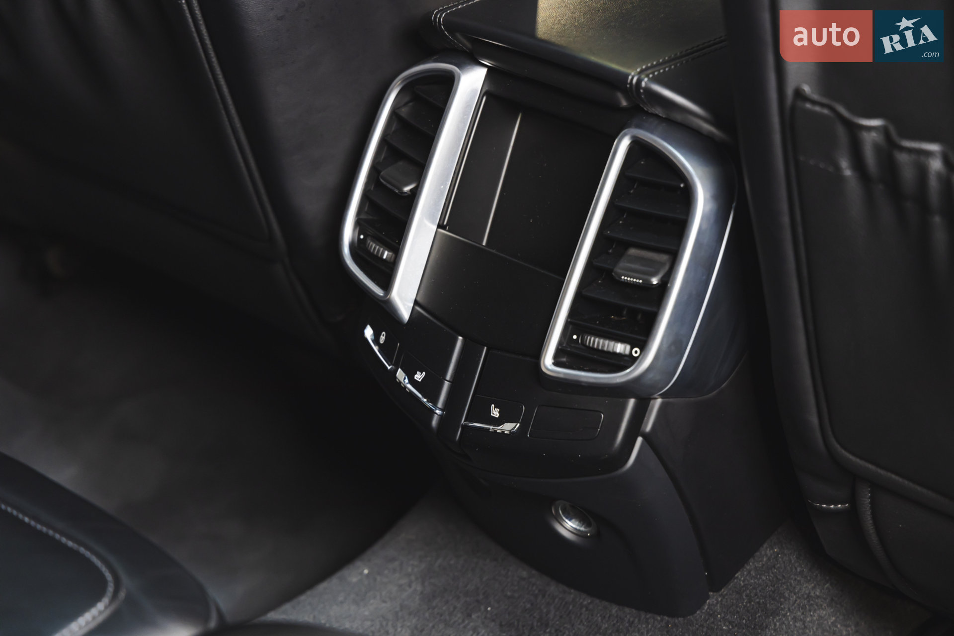 2014 Porsche Cayenne - мініатюра 40