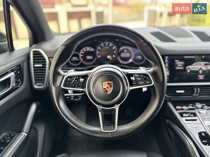 Внедорожник / Кроссовер Porsche Cayenne 2018 в Черновцах