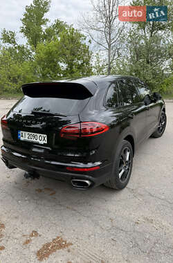 Внедорожник / Кроссовер Porsche Cayenne 2014 в 