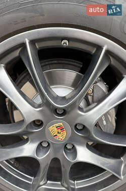 Внедорожник / Кроссовер Porsche Cayenne 2014 в 