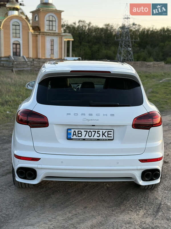 Внедорожник / Кроссовер Porsche Cayenne 2015 в Виннице