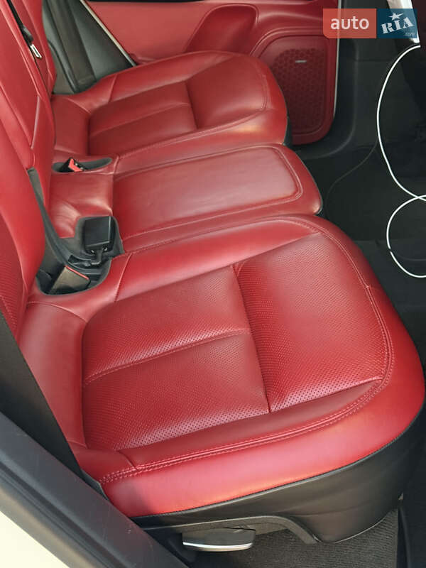 Внедорожник / Кроссовер Porsche Cayenne 2015 в Виннице