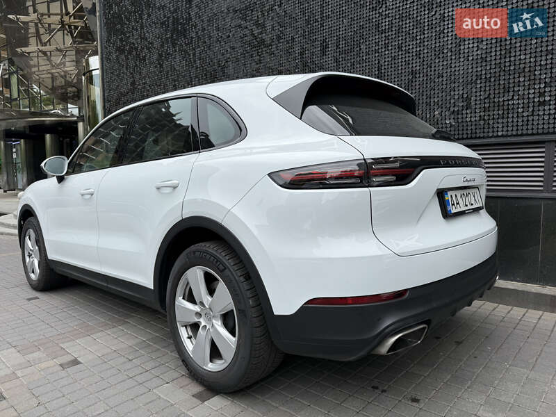 Позашляховик / Кросовер Porsche Cayenne 2018 в Києві
