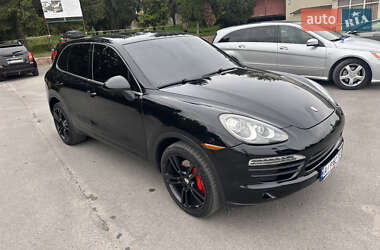 Внедорожник / Кроссовер Porsche Cayenne 2010 в 