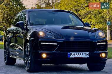 Внедорожник / Кроссовер Porsche Cayenne 2013 в 
