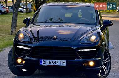 Внедорожник / Кроссовер Porsche Cayenne 2013 в 