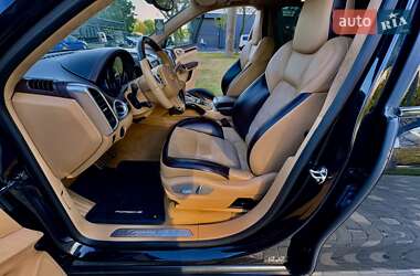 Внедорожник / Кроссовер Porsche Cayenne 2013 в 