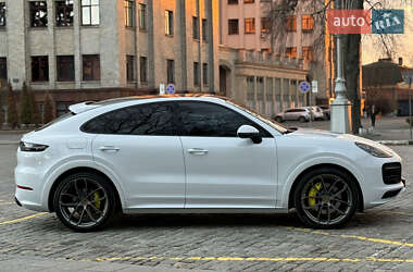 Внедорожник / Кроссовер Porsche Cayenne 2019 в 