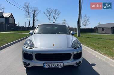 Внедорожник / Кроссовер Porsche Cayenne 2015 в 