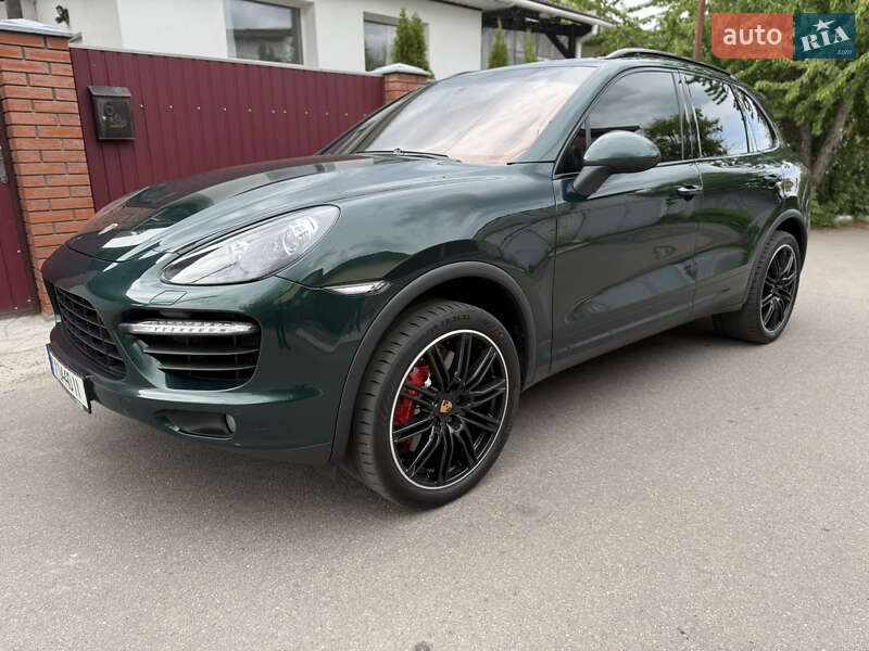 Позашляховик / Кросовер Porsche Cayenne 2013 в Києві