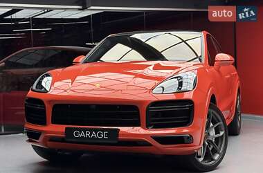 Внедорожник / Кроссовер Porsche Cayenne 2019 в 