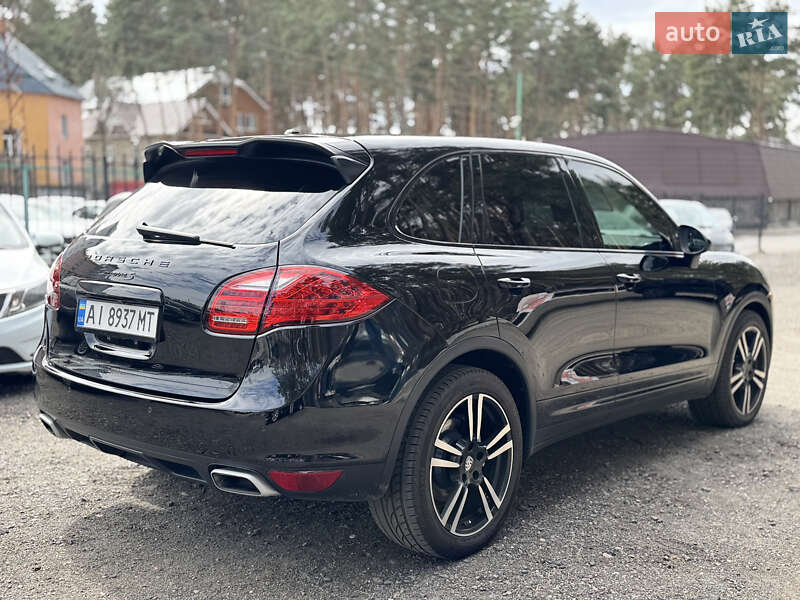 Позашляховик / Кросовер Porsche Cayenne 2011 в Києві
