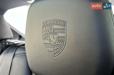 Внедорожник / Кроссовер Porsche Cayenne 2016 в 