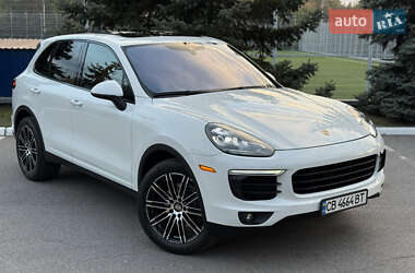 Внедорожник / Кроссовер Porsche Cayenne 2015 в 