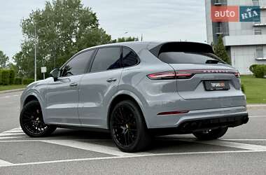 Позашляховик / Кросовер Porsche Cayenne 2018 в 
