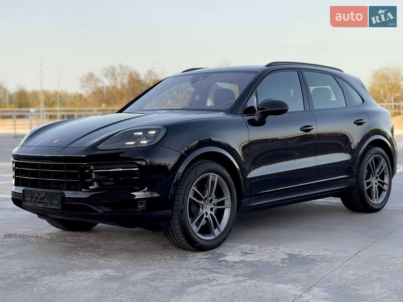 Внедорожник / Кроссовер Porsche Cayenne 2023 в Киеве