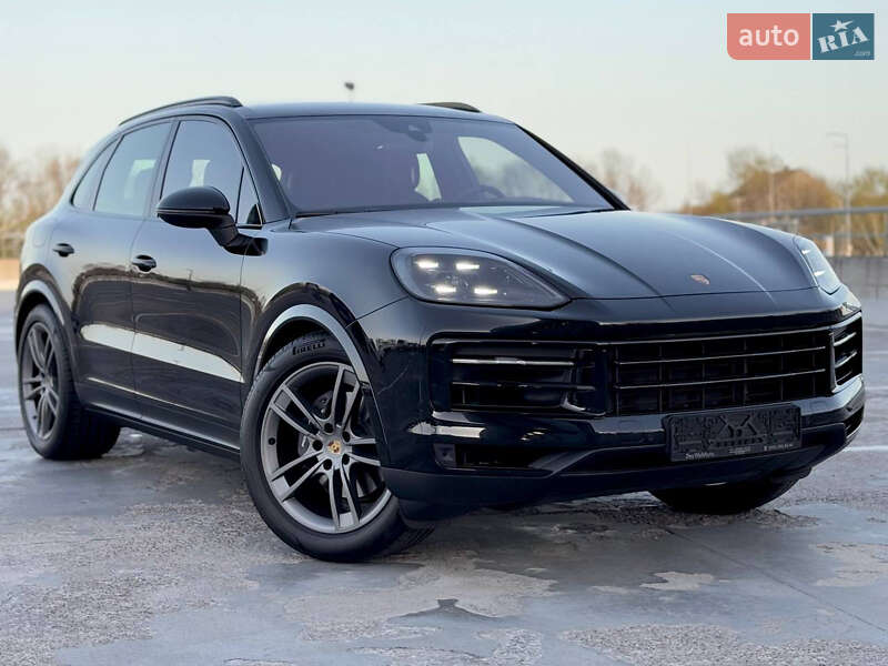 Внедорожник / Кроссовер Porsche Cayenne 2023 в Киеве