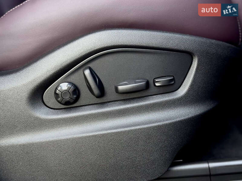Внедорожник / Кроссовер Porsche Cayenne 2023 в Киеве