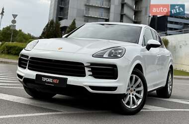 Внедорожник / Кроссовер Porsche Cayenne 2020 в 