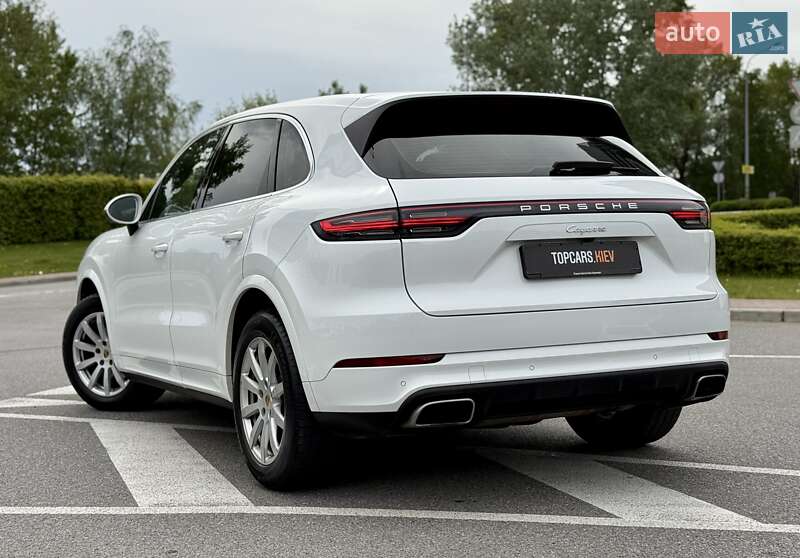 Позашляховик / Кросовер Porsche Cayenne 2020 в Києві