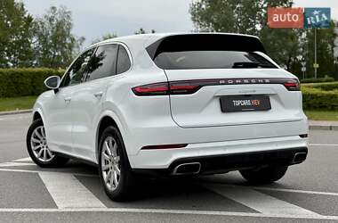 Внедорожник / Кроссовер Porsche Cayenne 2020 в 