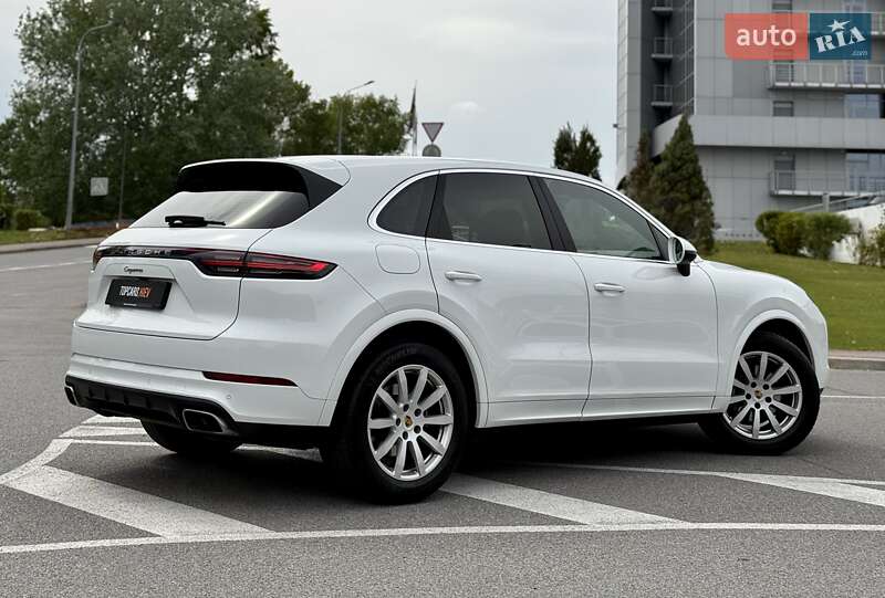 Позашляховик / Кросовер Porsche Cayenne 2020 в Києві
