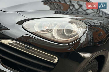 Внедорожник / Кроссовер Porsche Cayenne 2011 в 