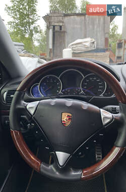 Внедорожник / Кроссовер Porsche Cayenne 2006 в 