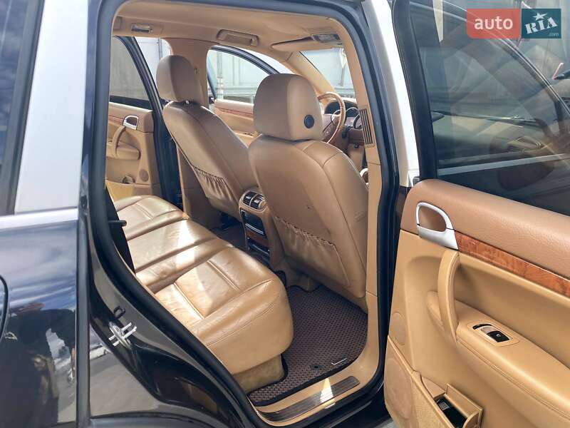 Позашляховик / Кросовер Porsche Cayenne 2006 в Києві