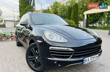 Внедорожник / Кроссовер Porsche Cayenne 2010 в 