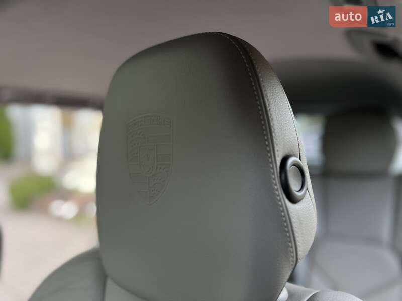 Позашляховик / Кросовер Porsche Cayenne 2010 в Хмельницькому