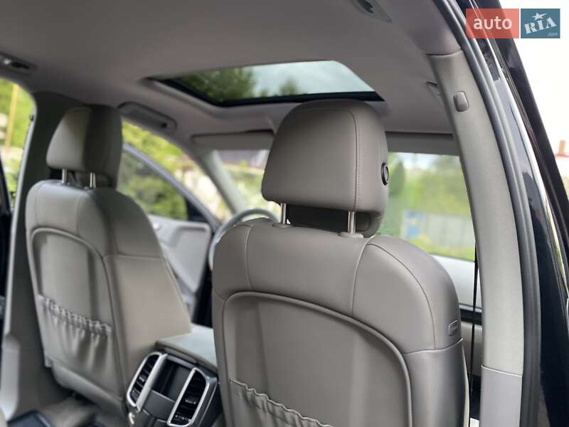 Позашляховик / Кросовер Porsche Cayenne 2010 в Хмельницькому