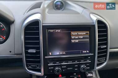 Внедорожник / Кроссовер Porsche Cayenne 2010 в 