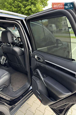 Позашляховик / Кросовер Porsche Cayenne 2013 в 