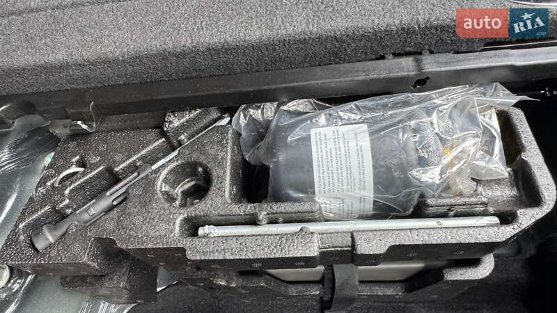 Внедорожник / Кроссовер Porsche Cayenne 2010 в Киеве