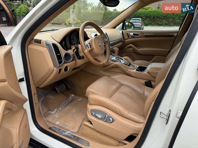 Внедорожник / Кроссовер Porsche Cayenne 2010 в Днепре