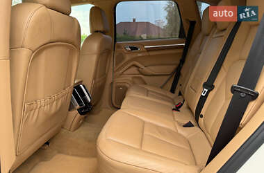 Позашляховик / Кросовер Porsche Cayenne 2010 в 
