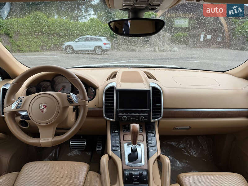 Внедорожник / Кроссовер Porsche Cayenne 2010 в Днепре