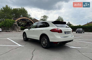 Позашляховик / Кросовер Porsche Cayenne 2010 в 
