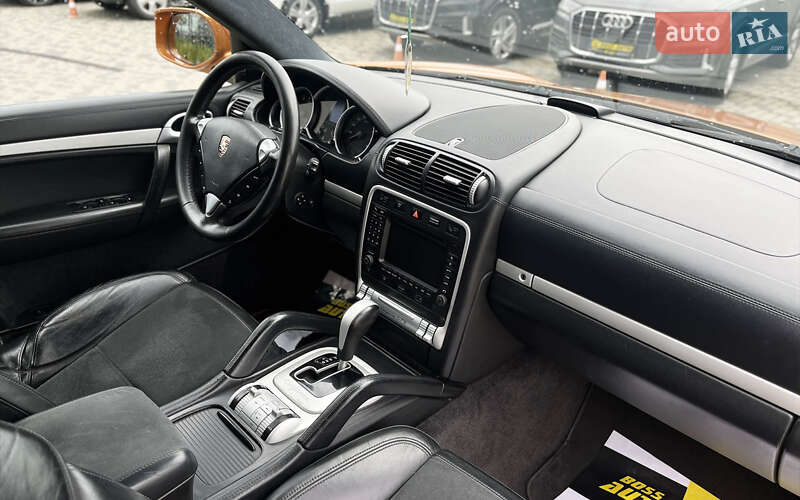 Позашляховик / Кросовер Porsche Cayenne 2008 в Мукачевому