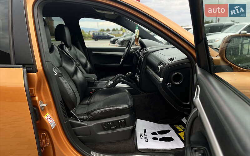 Позашляховик / Кросовер Porsche Cayenne 2008 в Мукачевому