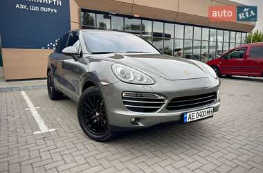 Внедорожник / Кроссовер Porsche Cayenne 2013 в 