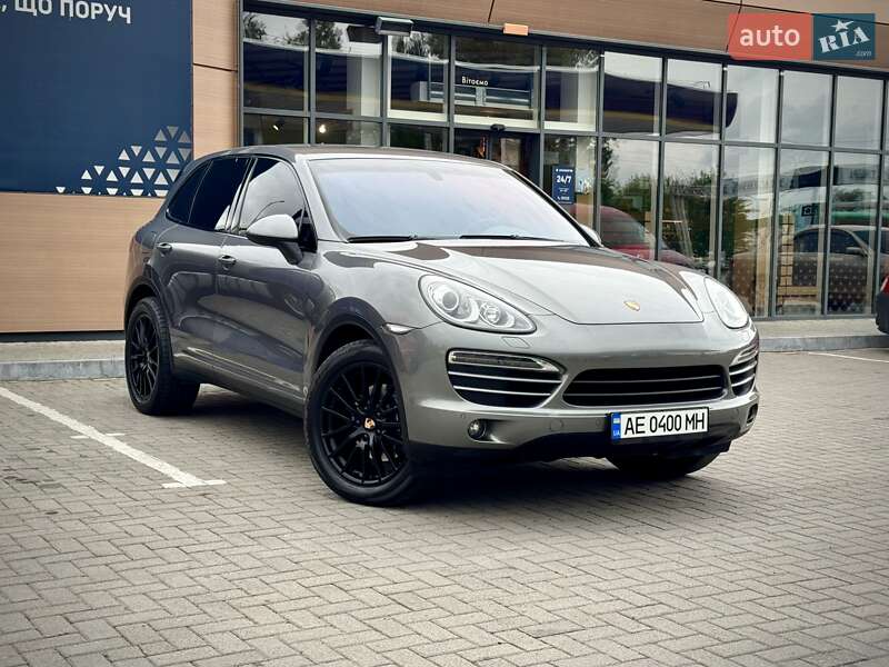 Внедорожник / Кроссовер Porsche Cayenne 2013 в 