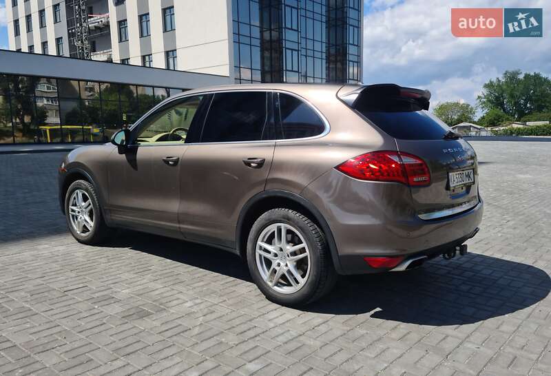 Внедорожник / Кроссовер Porsche Cayenne 2014 в Днепре
