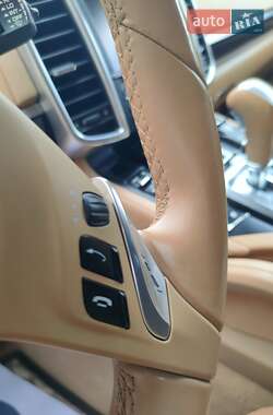 Позашляховик / Кросовер Porsche Cayenne 2014 в 