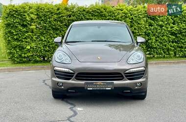 Внедорожник / Кроссовер Porsche Cayenne 2011 в 