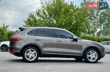 Внедорожник / Кроссовер Porsche Cayenne 2011 в Киеве
