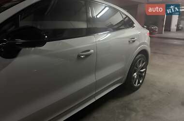 Внедорожник / Кроссовер Porsche Cayenne 2023 в 